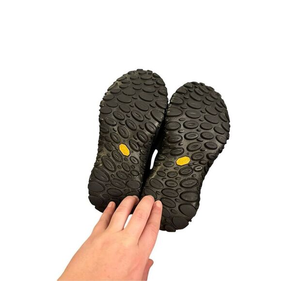 Women’s Shoes by Merrill size 6 - Picture 4 of 5